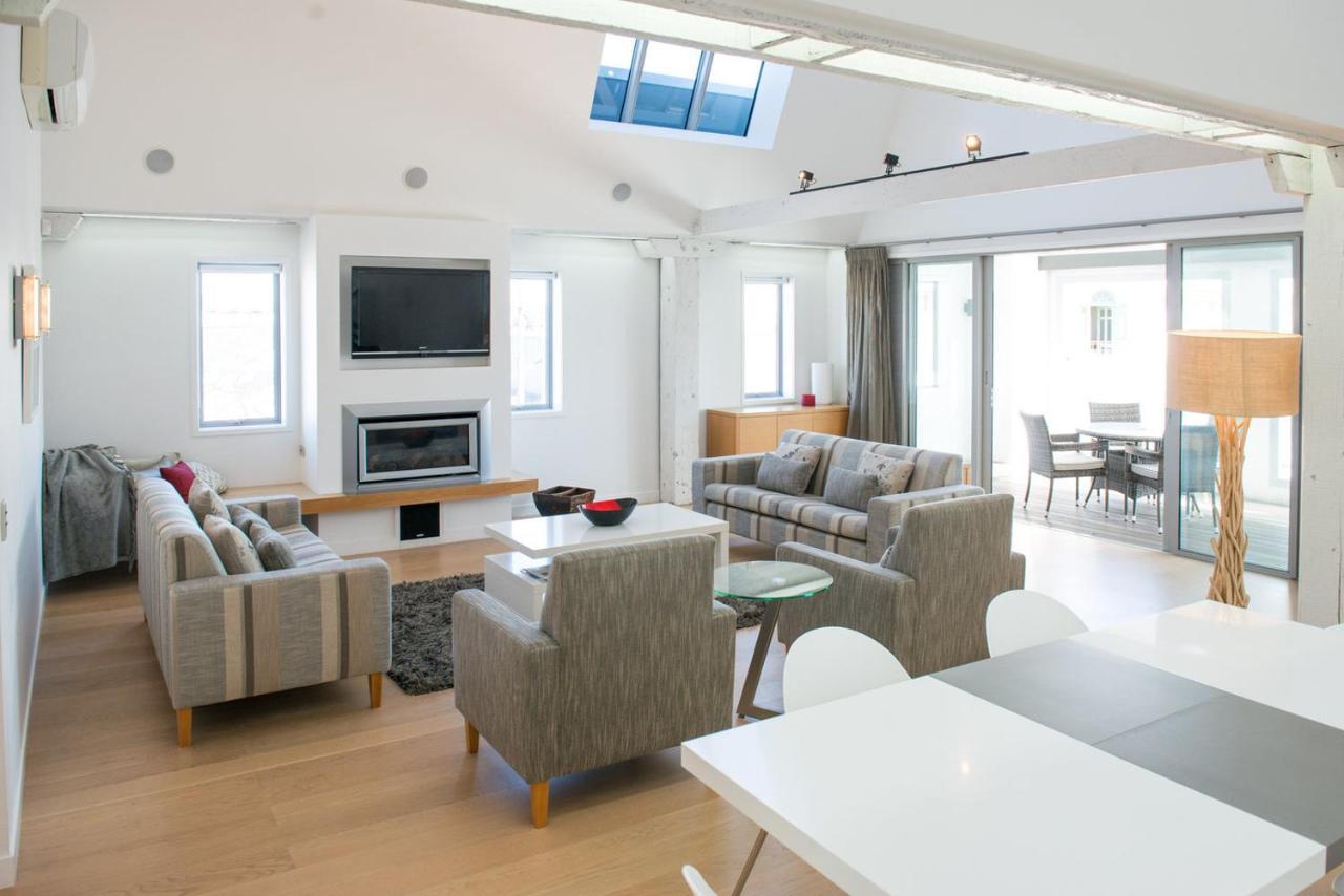 Luxurious Loft Apartments In The Heart Of Ahuriri Napier Exterior foto